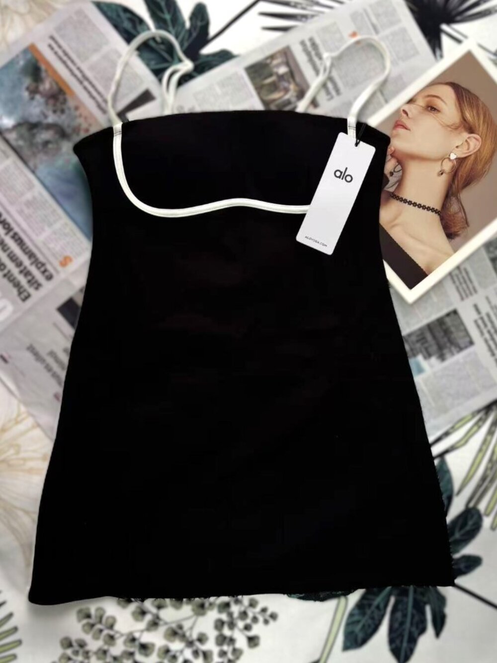📸 ALO Yoga Printed Streamlined Sports Dress Black and White Color Block NWT🖤 - Picture 3 of 4